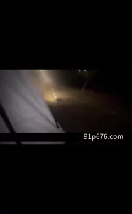 户外露营变成群交会